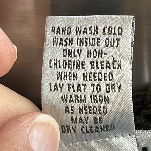 Chico's women’s size 1 (M) brown crochet sweater with sleeve and v-neck detail - Picture 3 of 11